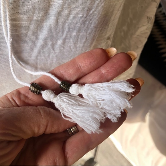 Forever 21 cream tee with lace details and tassels size S - Picture 2 of 9